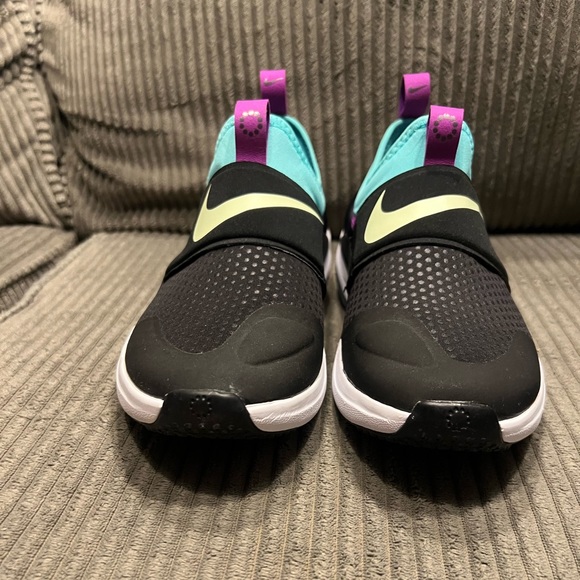 Nike Shoes - Nike JOYRIDE NOVA shoes